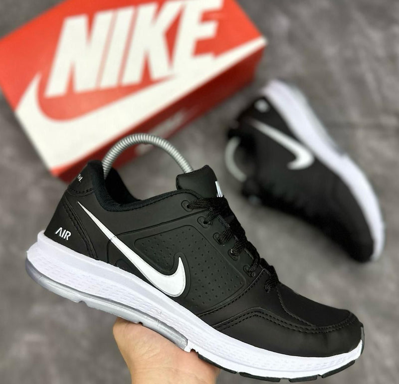 Tênis Nike Toukoul 1ª Linha