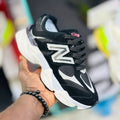 Tênis New Balance 9060