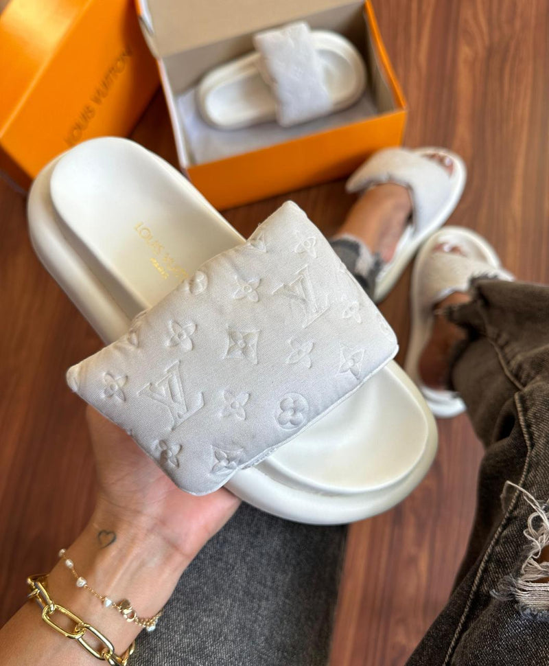 Chinelo Slid Louis Vuitton Premium